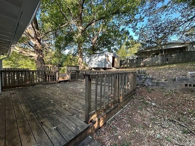 Building Photo - Beautiful 3 bedroom 2 bath home with views!