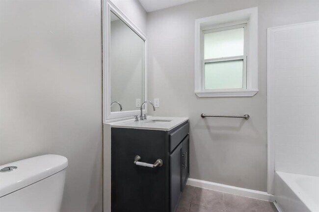 Building Photo - 24518 Pine Canyon Dr