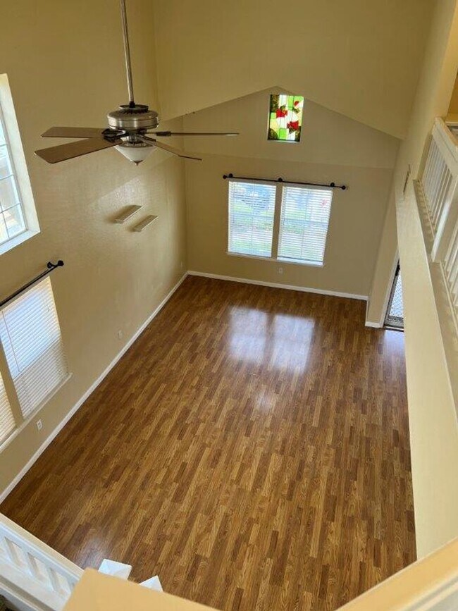 Building Photo - Modern 4 Bedroom 3 Bath Close to Marina Suisun City *Star Rentals