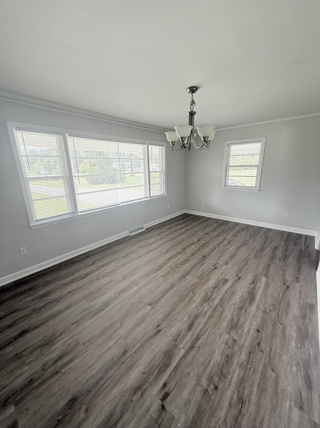 Building Photo - 1303 SC-90