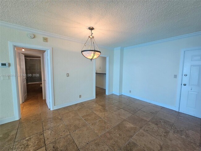 Building Photo - 2501 S Ocean Dr