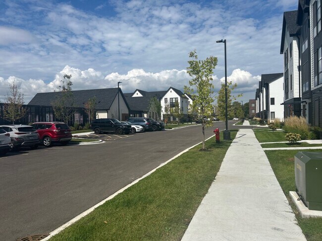 Building Photo - 3007 Birch Ln