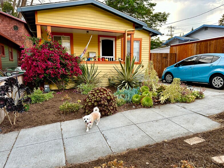 Front of house - 2445 Harrington Ave