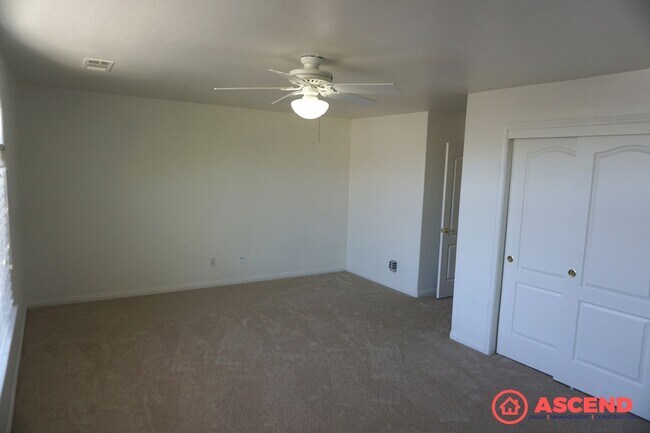 Building Photo - Home Located in Villages of Brimhall