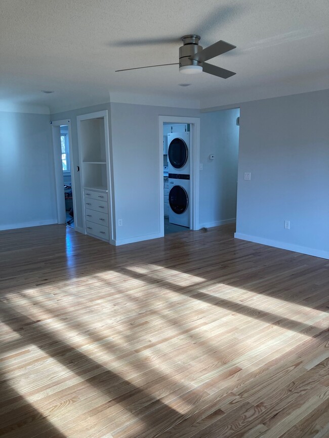 View of the kitchen access from the living oom - 1430 4th St N