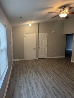 Building Photo - 10846 Tanbark Dr