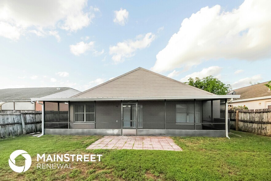 Building Photo - 2739 Woodruff Dr