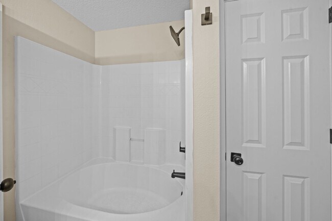 Building Photo - 45 Canyon Oak Loop