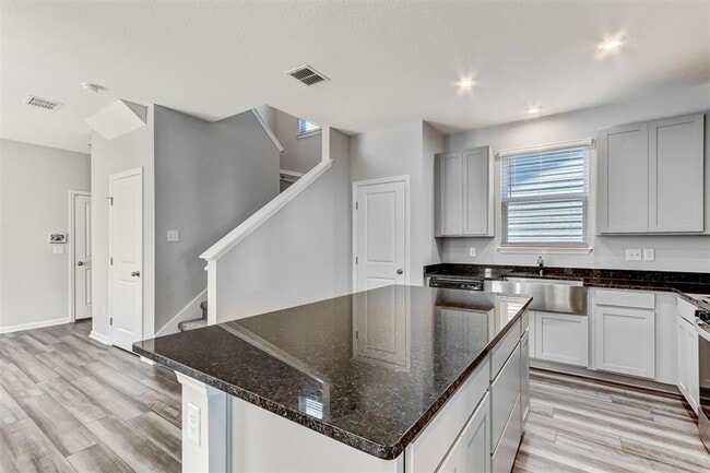 Building Photo - Modern 3BR Home in Wildlight | Resort-Style Amenities & Prime Location