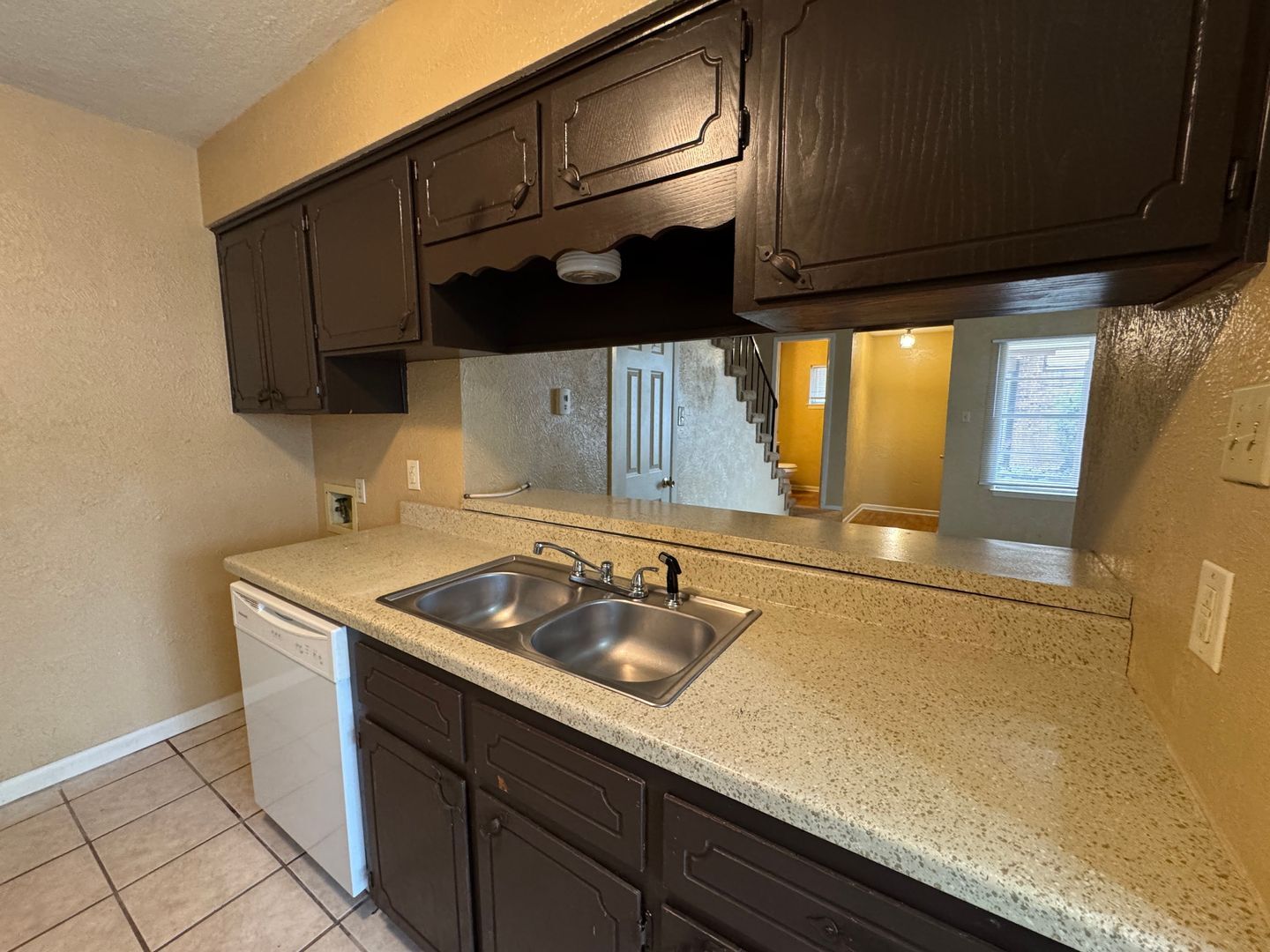 Building Photo - 1103 Covey Ln