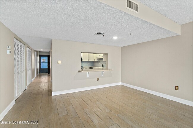 Building Photo - 205 S Banana River Blvd