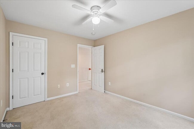 Building Photo - 905 Royal Elm Ct
