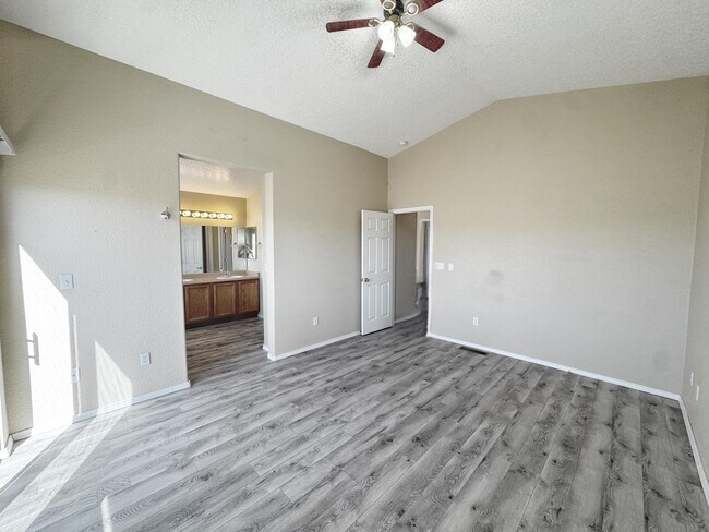 Building Photo - 1131 Pacaya Dr NW