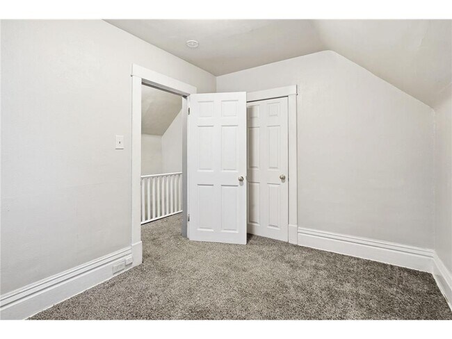 Building Photo - 3451 N Oliver Ave