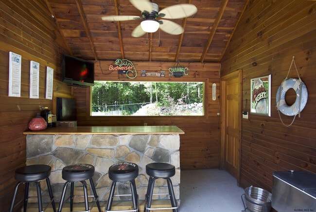 Building Photo - 32 Flat Rock Rd