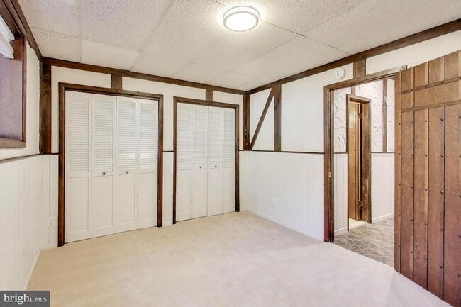 Building Photo - 4001 N Ridgeview Rd