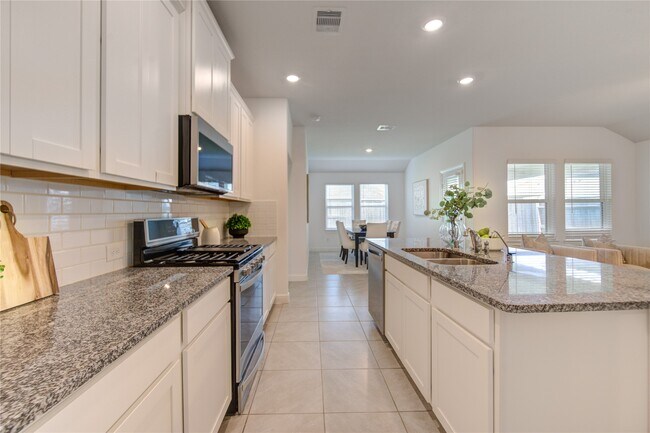 Building Photo - 4431 Sandhill Terrace Ln