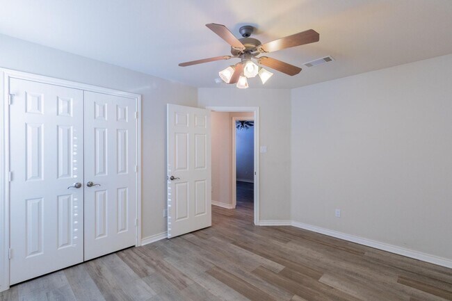 Building Photo - Updated 4/3/3 Located in Frenship ISD!