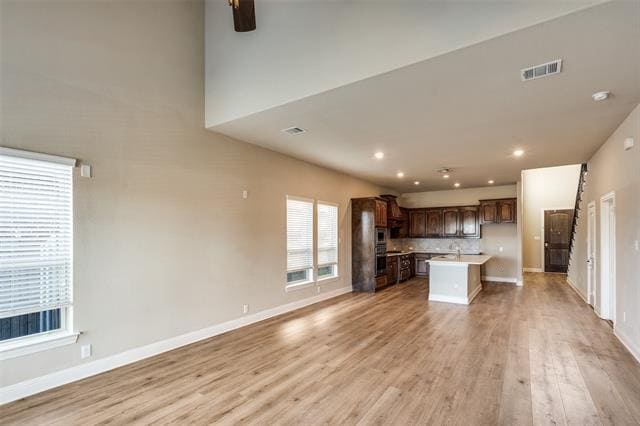 Building Photo - 809 Seymour Ct