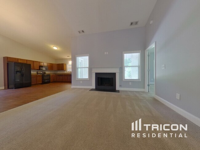 Building Photo - 511 Cole Creek Dr