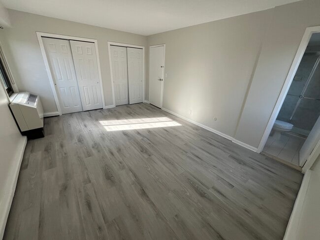 Building Photo - 150 Overlook Ave