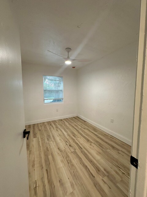 Building Photo - 2601 47th Ave N