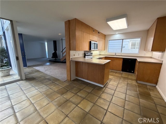 Building Photo - 321 Coral Ave