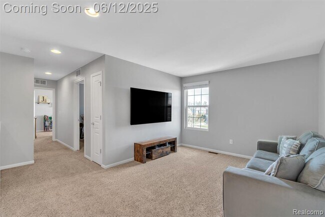 Building Photo - 15745 Diamante Dr