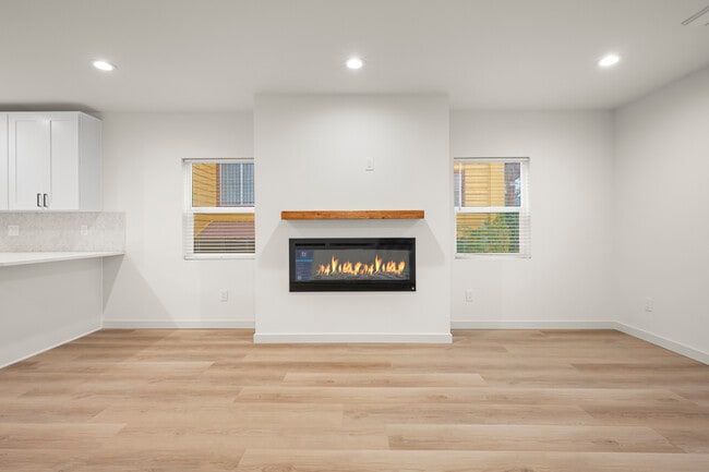 Building Photo - 110 NW 83rd St