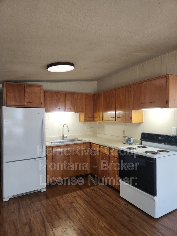 Building Photo - 1809 Defoe St