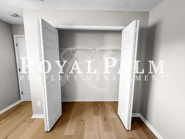 Building Photo - 326 SW 29th St