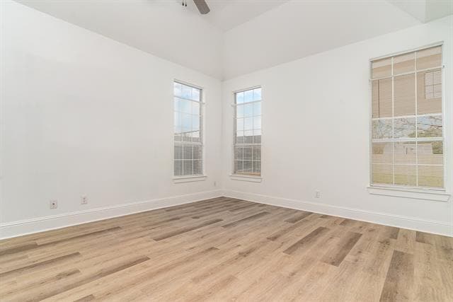 Building Photo - 2422 Vagas St
