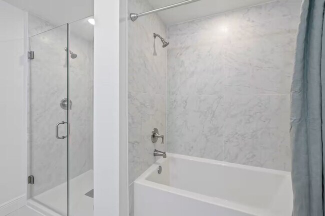 Building Photo - 701 Pilot Ln