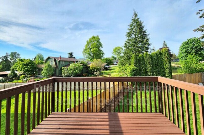 Building Photo - 7209 31st Pl NE