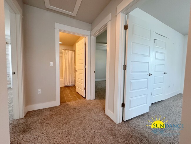 Building Photo - Magnificent 3 Bedroom Home in Santa Rosa B...