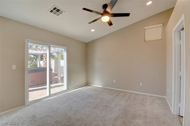 Building Photo - 3719 Maple Creek Ave