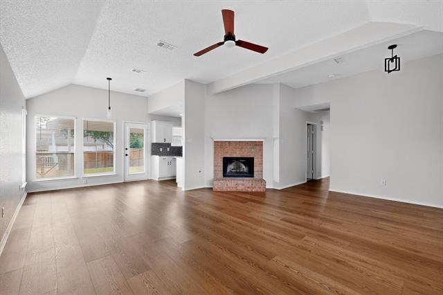 Building Photo - 2864 Hampshire Ln