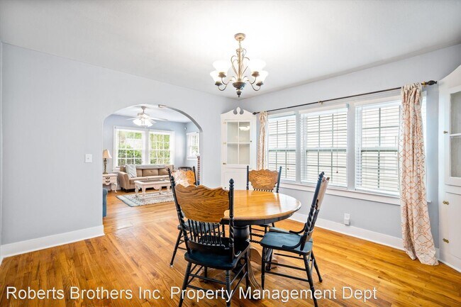 Building Photo - 4 br, 2 bath House - 263 Seminole Street