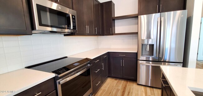 Building Photo - 7812 N 79th Dr