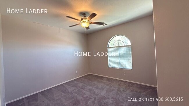 Building Photo - 4703 S 99th Dr