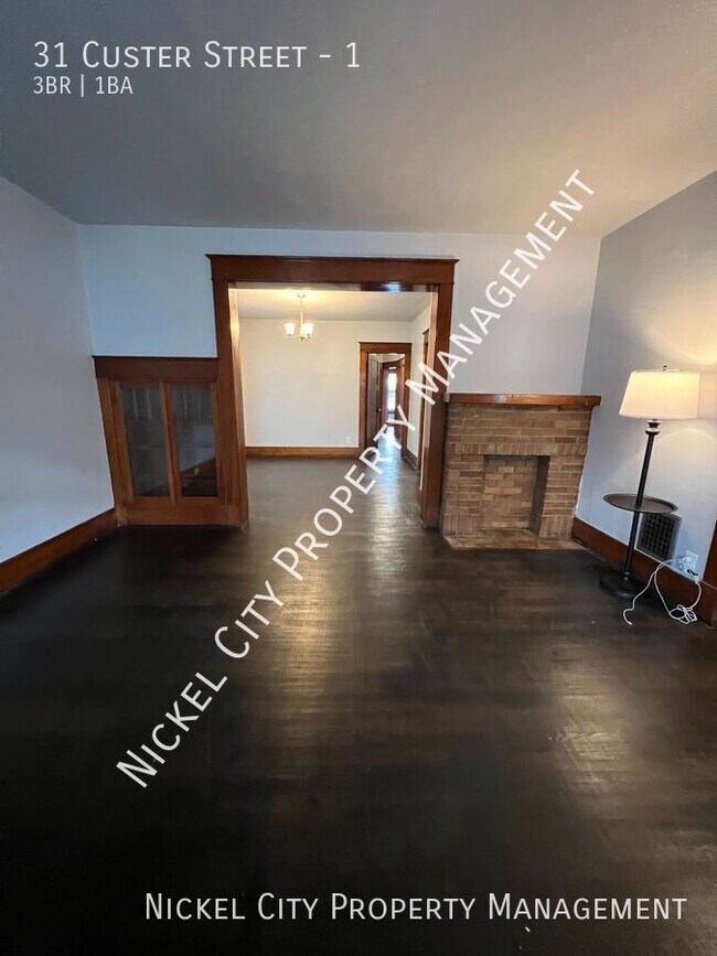Building Photo - 31 Custer St