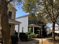Building Photo - 3216 S Mester St