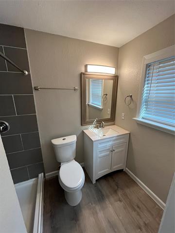 Building Photo - 2101 Plymouth Rock Dr