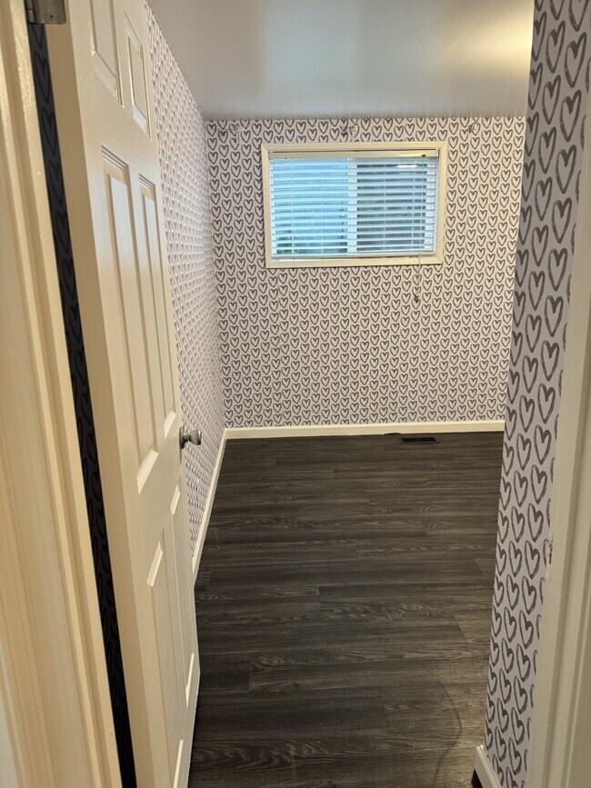 Building Photo - 912 SW 118th St