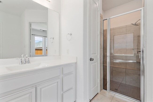 Building Photo - 28215 Whitmore Bend Dr