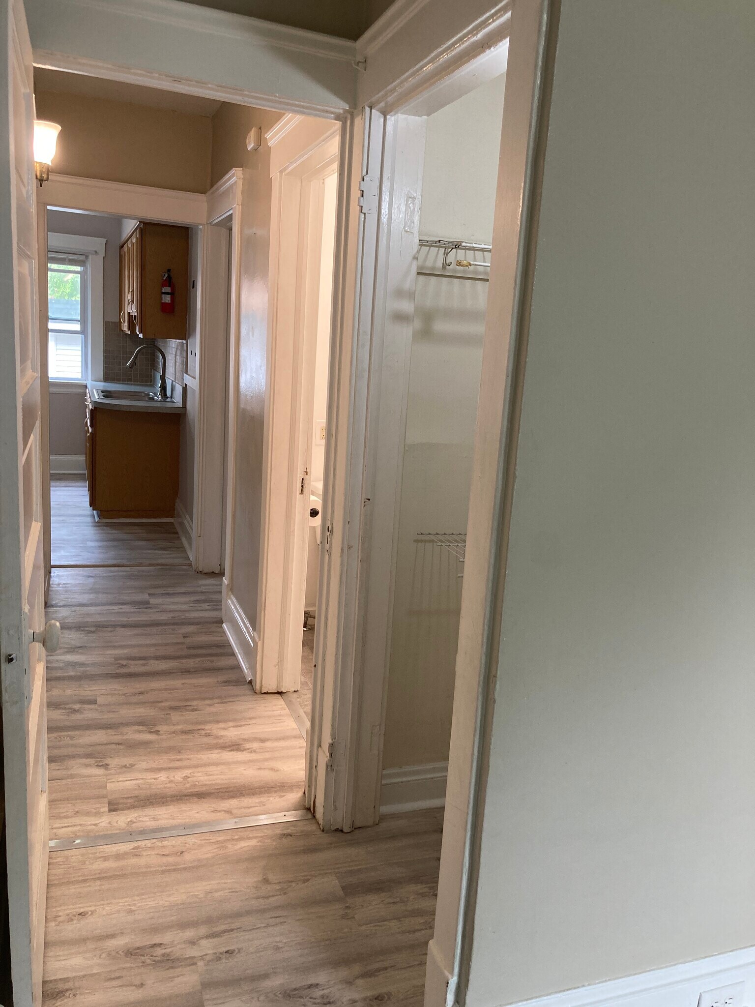 Building Photo - 1273 Fry Ave