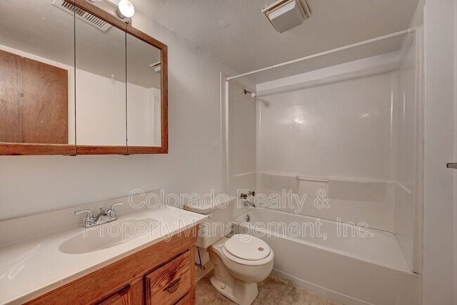 Building Photo - 4154 S Richfield Way