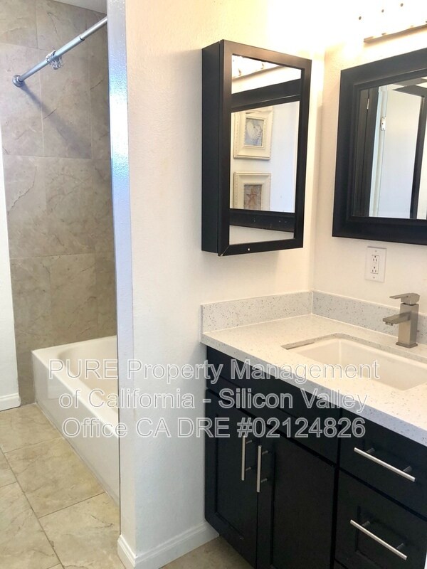 Building Photo - 1694 Starlite Dr