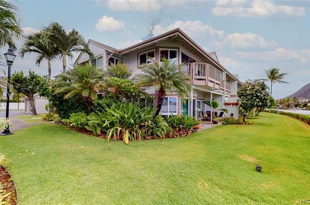 Corner Unit - 7007 Hawaii Kai Dr