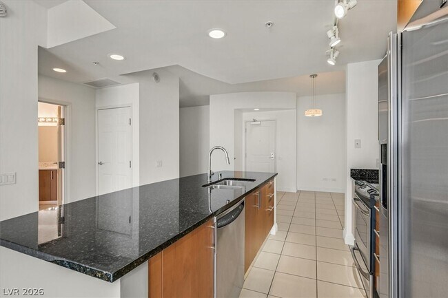 Building Photo - 200 W Sahara Ave